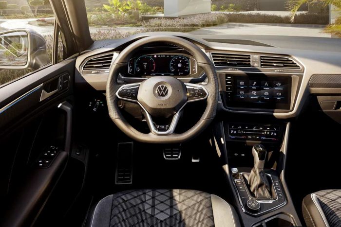 Volkswagen Tiguan 2023 салон